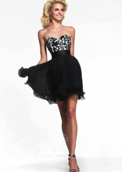US$136.99 2015 Sweetheart Lace Up Appliques Chiffon Tulle Red Black Short