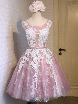 Girls A-line Scoop Neck Tulle Knee-length Appliques Lace Prom Dresses in UK