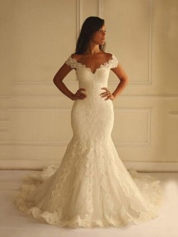 Trumpet/Mermaid V-neck Lace Tulle Court Train Appliques Lace Discounted Wedding Dresses in UK