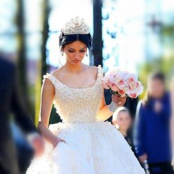 Luxury Ball Gown Wedding Dresses Beaded Crystals Rhinestone Pearls Wedding Gowns Backless Bridal ...
