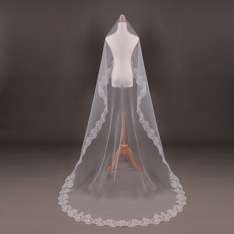 2018 new design bridal veils 3 meters lace appliqued White Wedding Veil