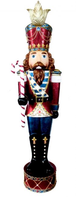 NUTCRACKER WITH CANDY CANE 010